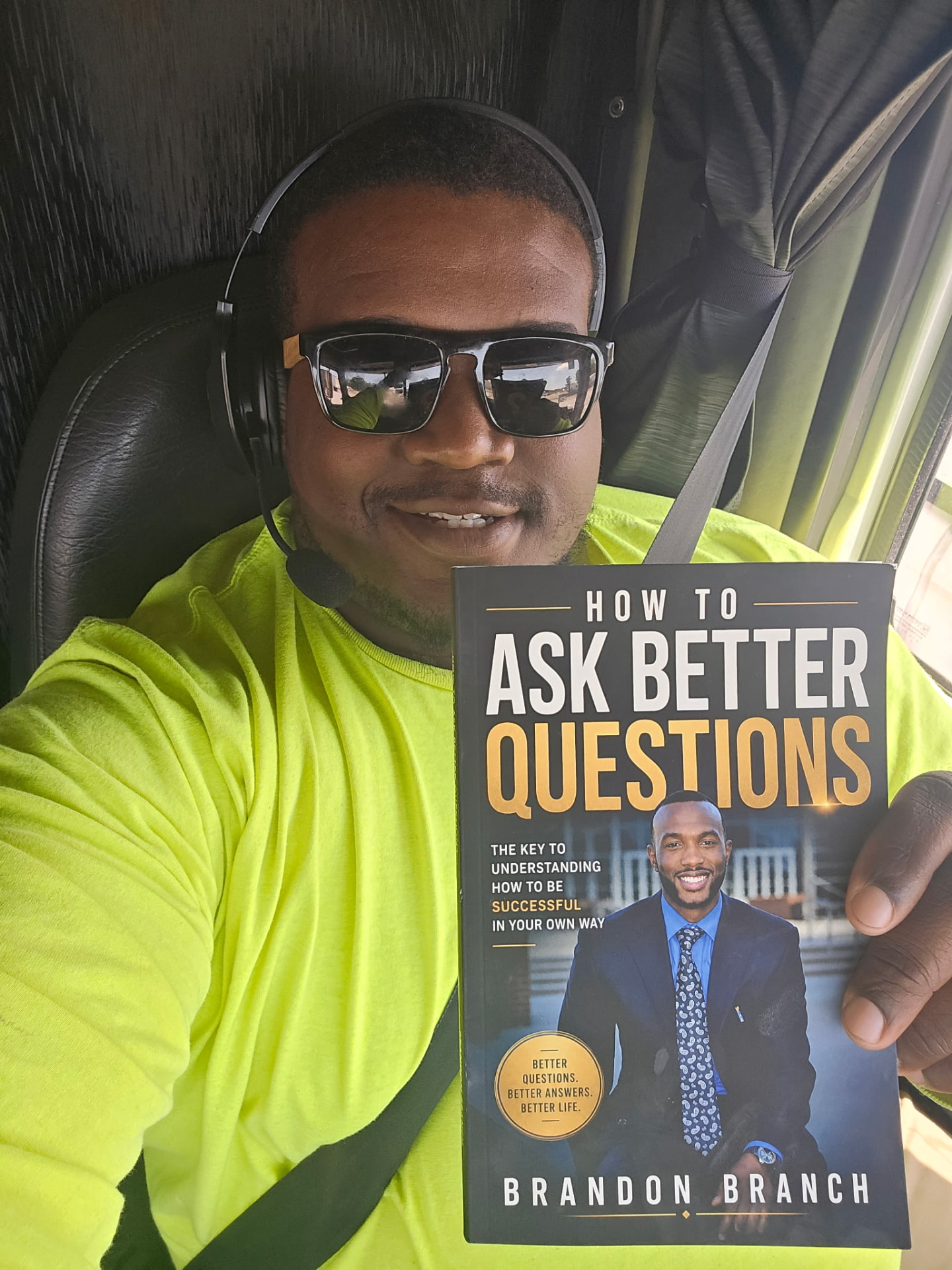 Reader 2 holding How to Ask Better Questions